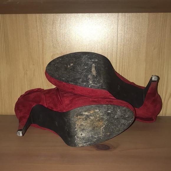 Sassy Red Booties - Picture 6 of 6